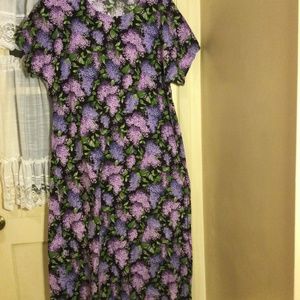 Black Lounger with Lavender Flowers